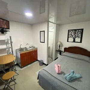 Apartaestudio pequeño privado cerca al aeropuerto Bogotá